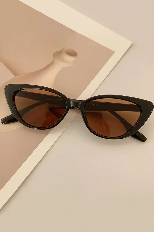 Oval Frame Sunglasses